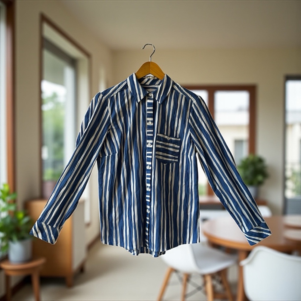 Foxcroft NYC Blue and White Striped‎ Casual Shirt ✨NWOT✨